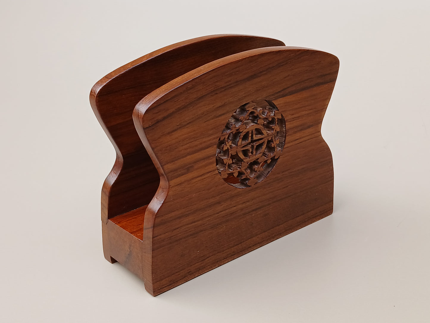Comb Napkin Holder