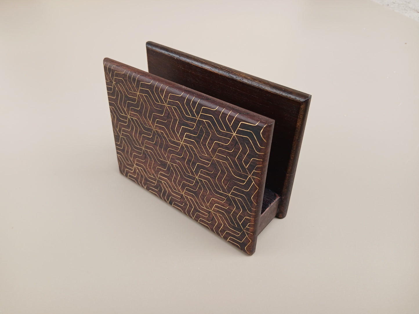 Tarkashi Napkin Holder - Triangular tesselation