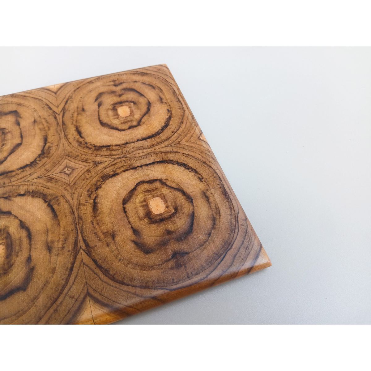 product-thumb